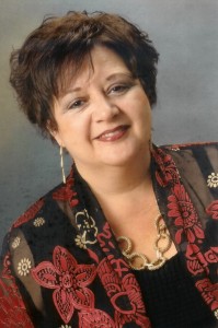 Donna-Marie-headshot-for-We-Can-Love-Again